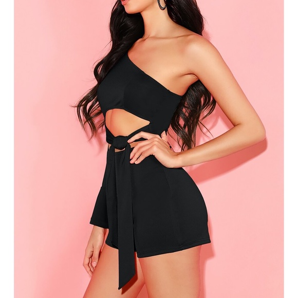 Black One Shoulder Cut Out Front Knot Romper - Picture 3 of 6